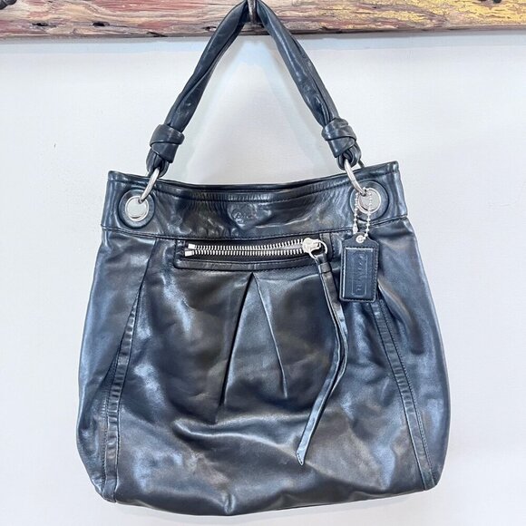 Coach Black Leather Pleated Hobo Shoulder Bag With Silver Hardware & Inner Zip P - Picture 1 of 10